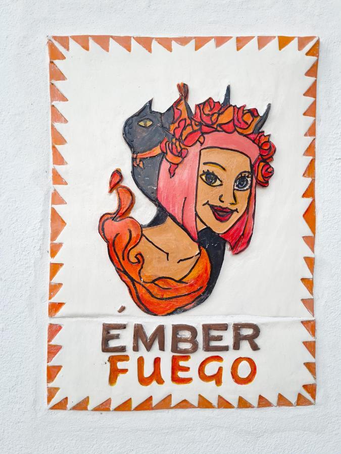 Suite Ember-Fuego Soportujar Exteriör bild